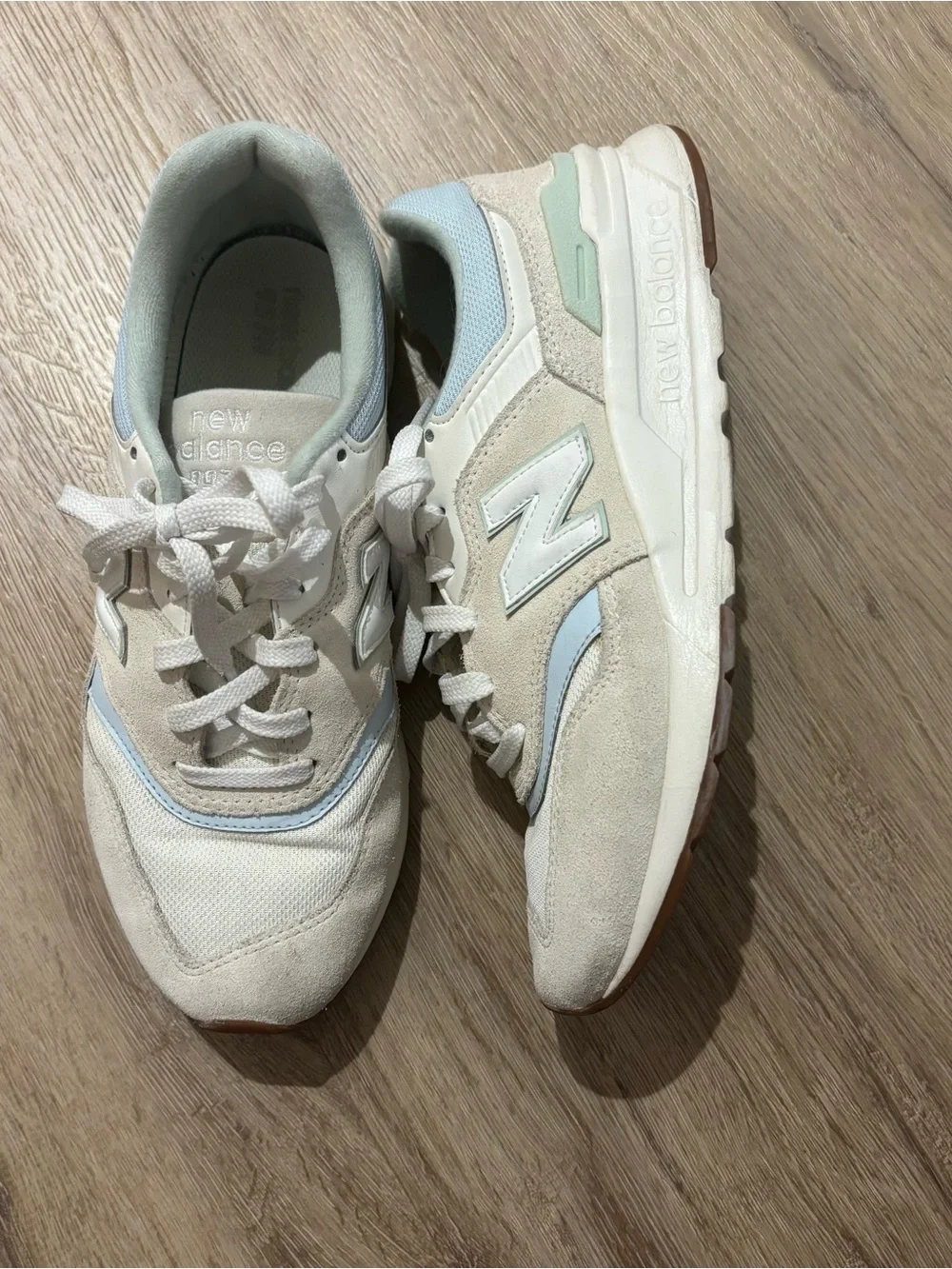 New Balance Women's Cream and Light Blue Athletic Sneakers